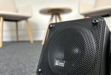 Neue Lautsprecher – MM4 Bühnenmonitore